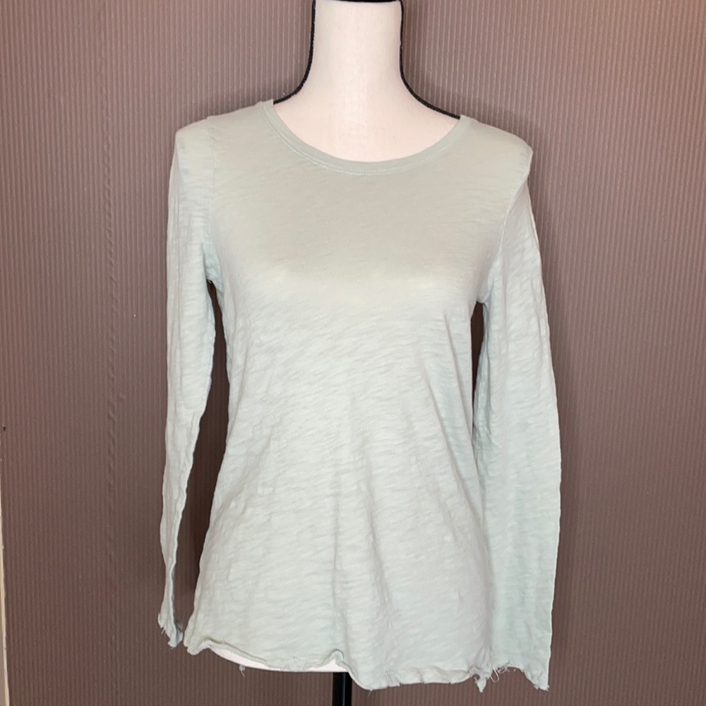 Atm long sleeve shirt size xs green distressed top‎